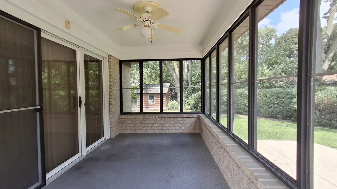 Photo of 1031 Holly Lane