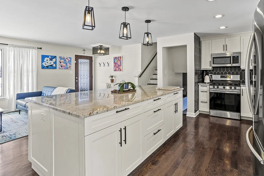 Photo of 1222 Hillview Drive