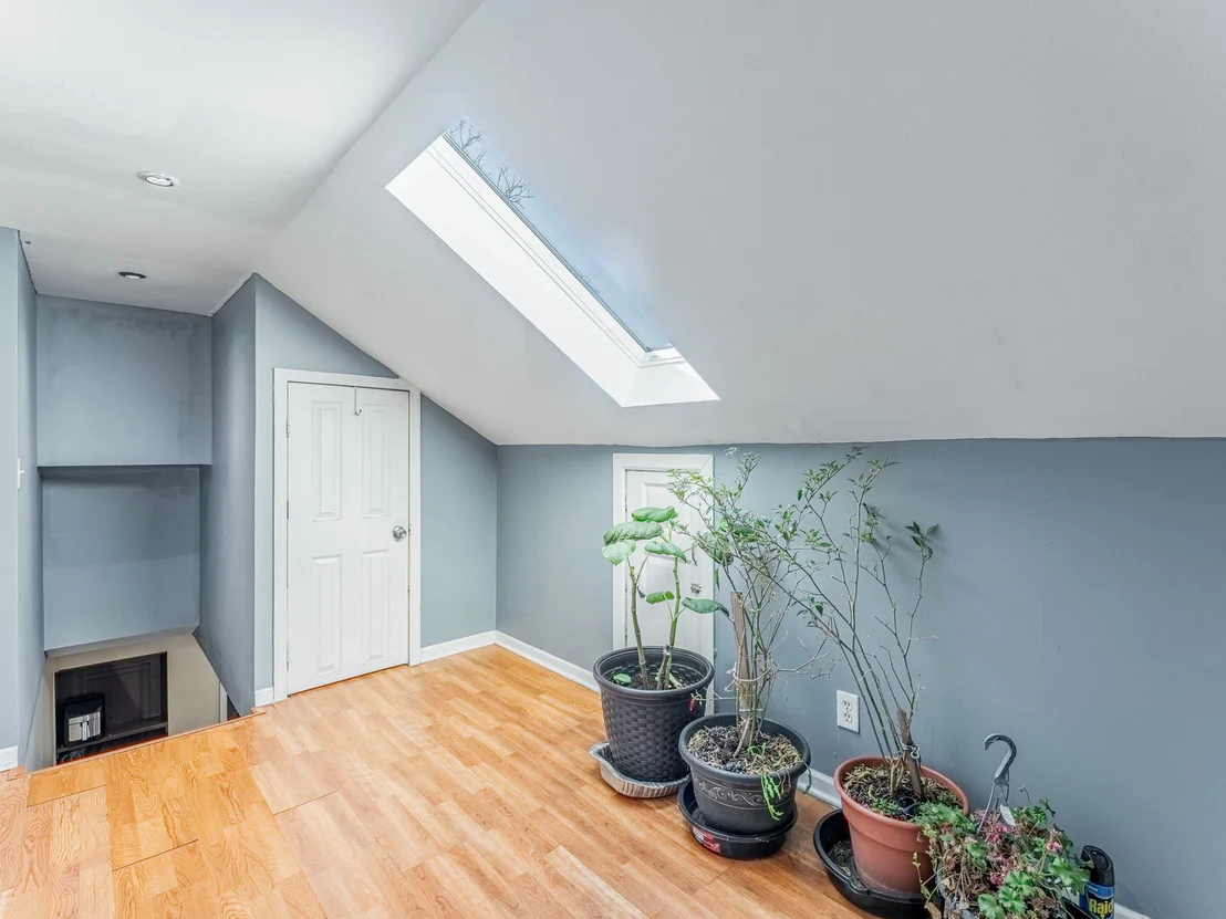 Photo of 1333 Willow Avenue