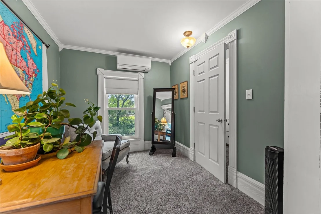 Photo of 321 N High Street