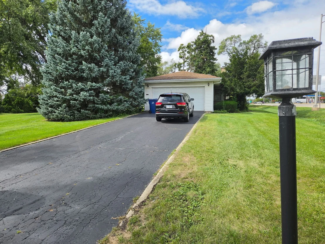 Photo of 20W511 Army Trail Boulevard