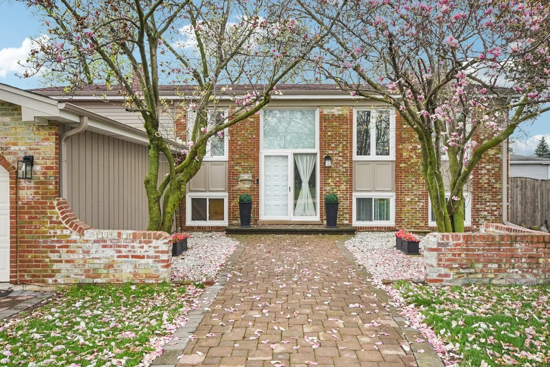 Photo of 941 W Army Trail Boulevard