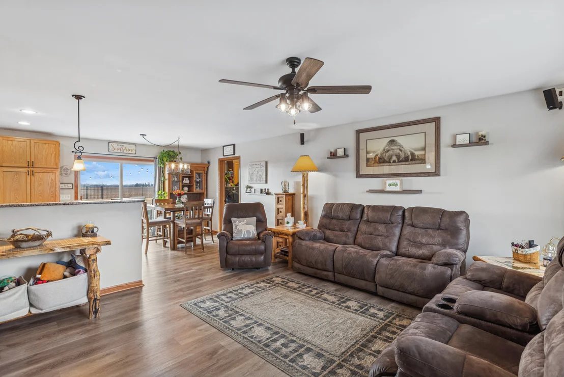 Photo of 327 Tomahawk Drive