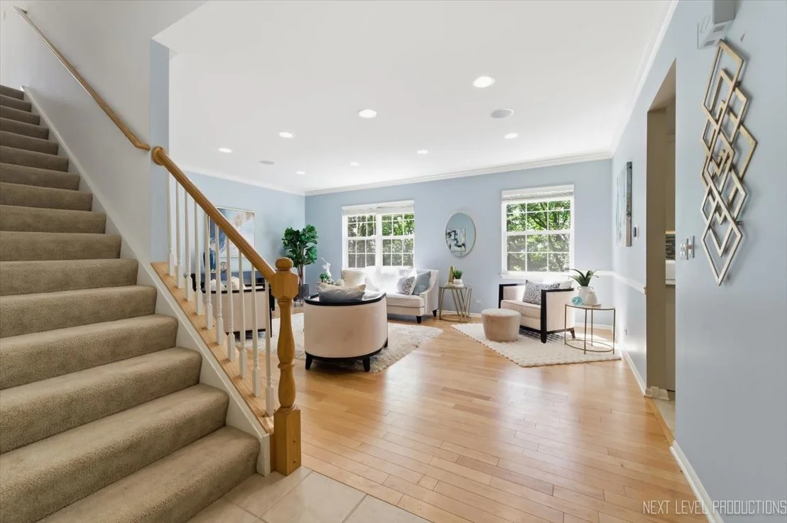 Photo of 865 Cambridge Drive