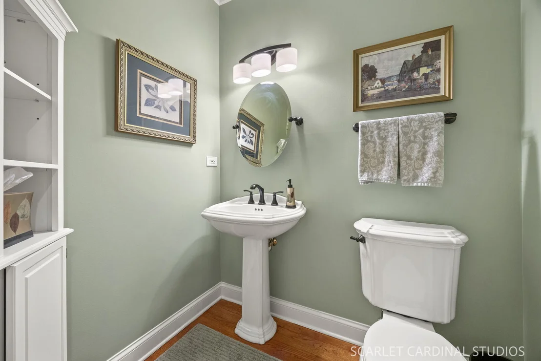 Photo of 1028 Crestwood Circle