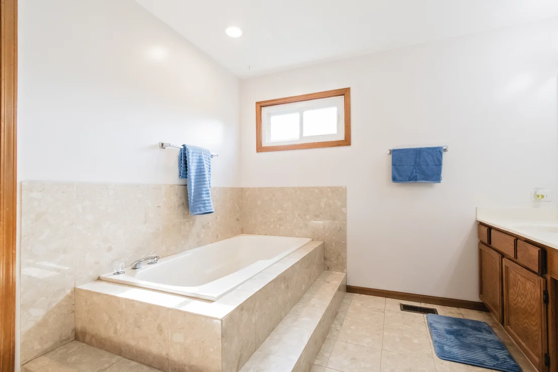 Photo of 549 Farmhill Circle