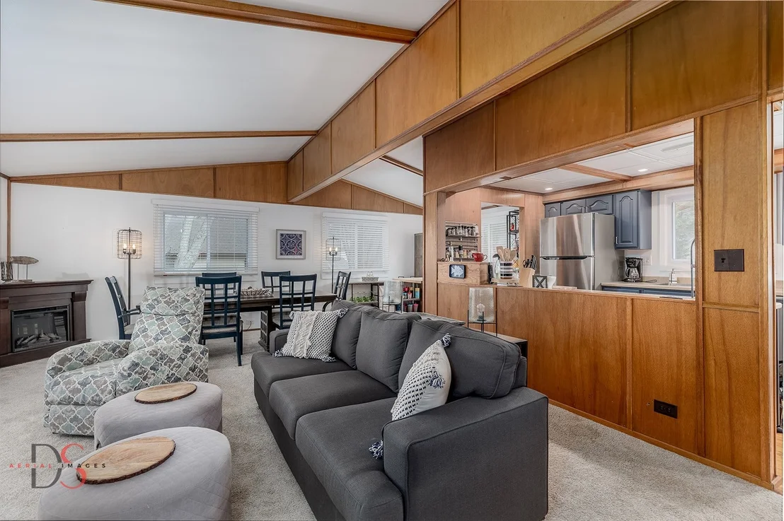 Photo of 152 Beachview Court