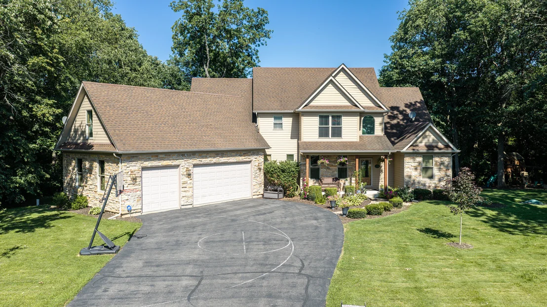 Photo of 4040 River Ridge Lane
