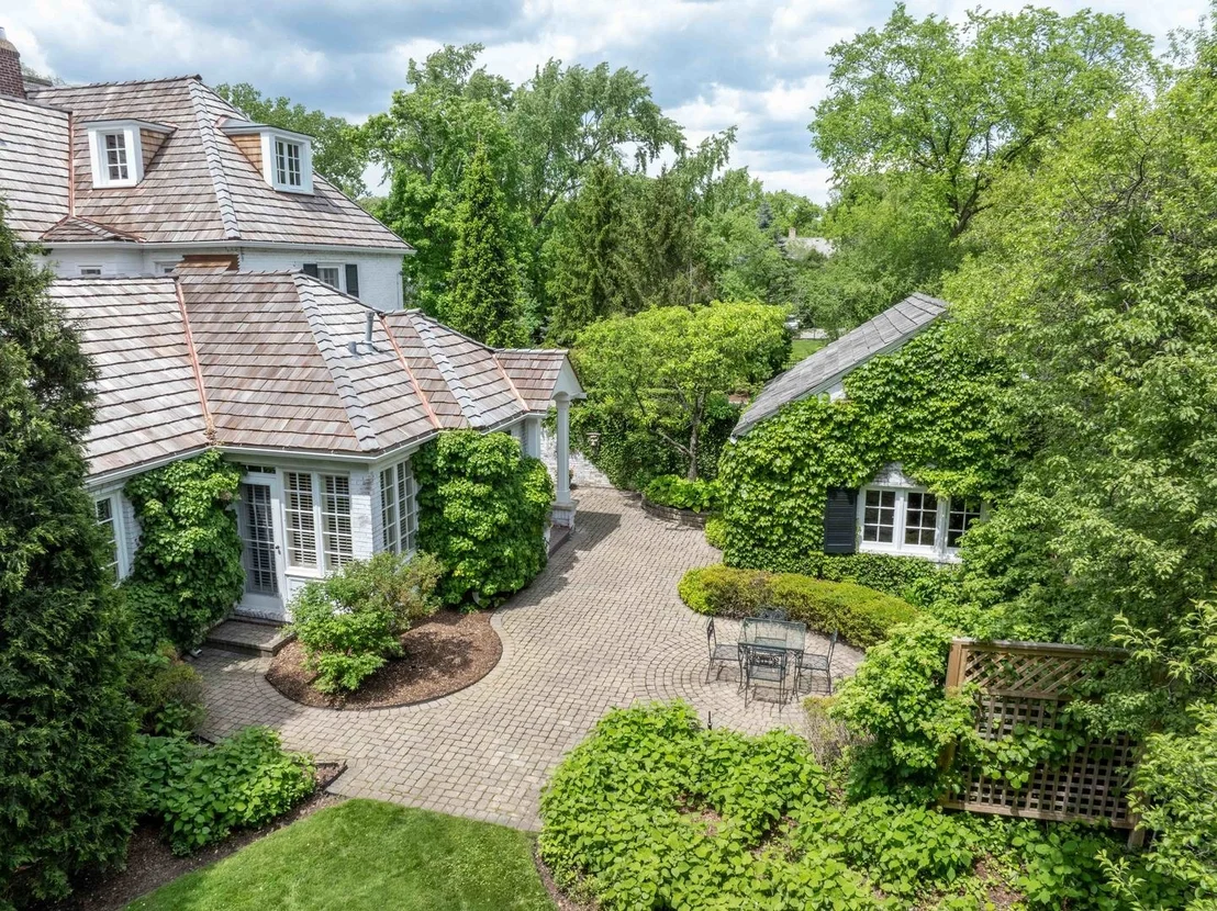 Photo of 844 Hibbard Road