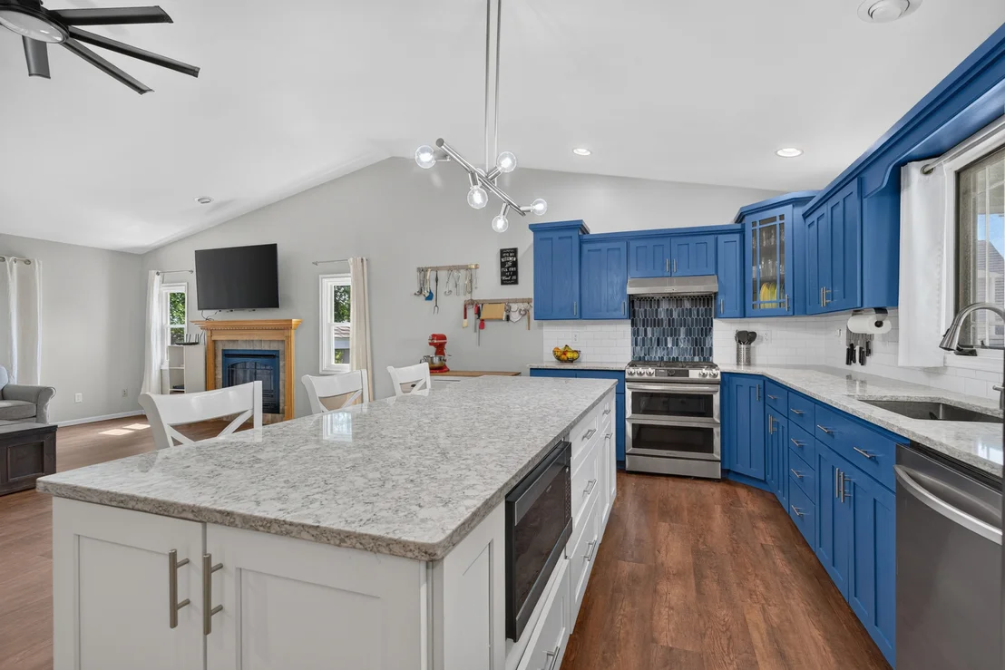 Photo of 303 Hillside Avenue