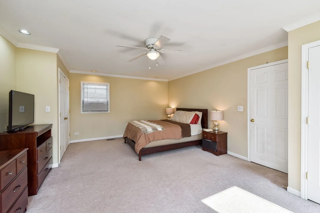 Photo of 583 Oswego Drive