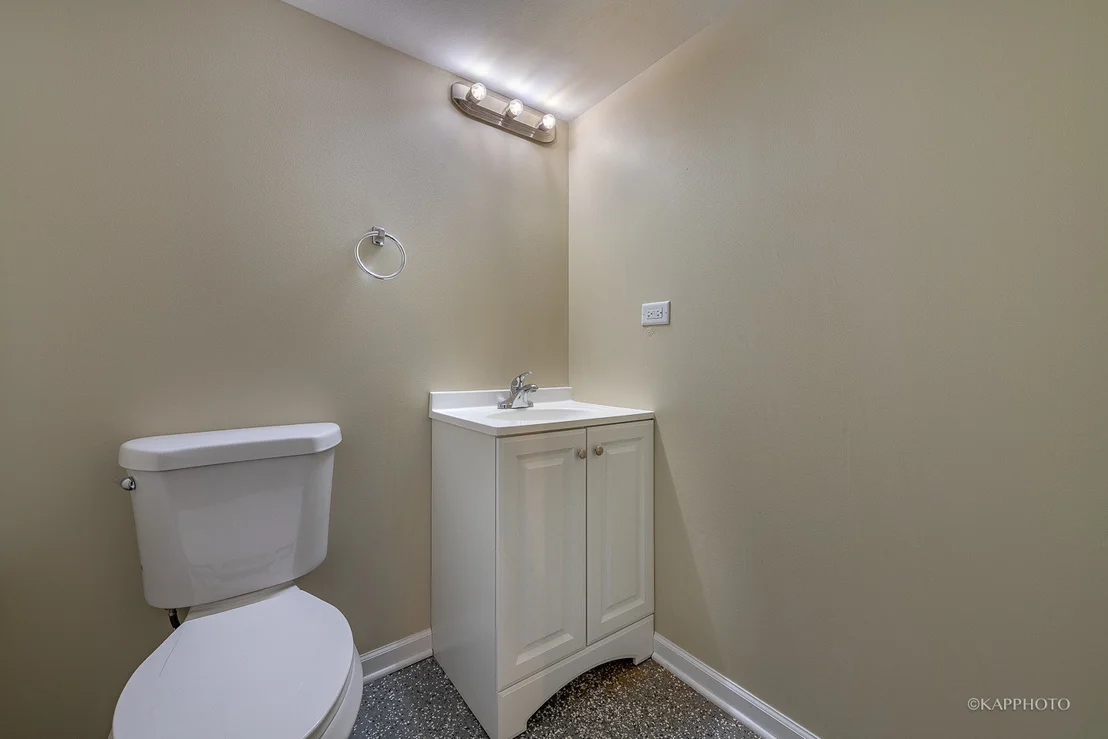 Photo of 40 W 36th Place