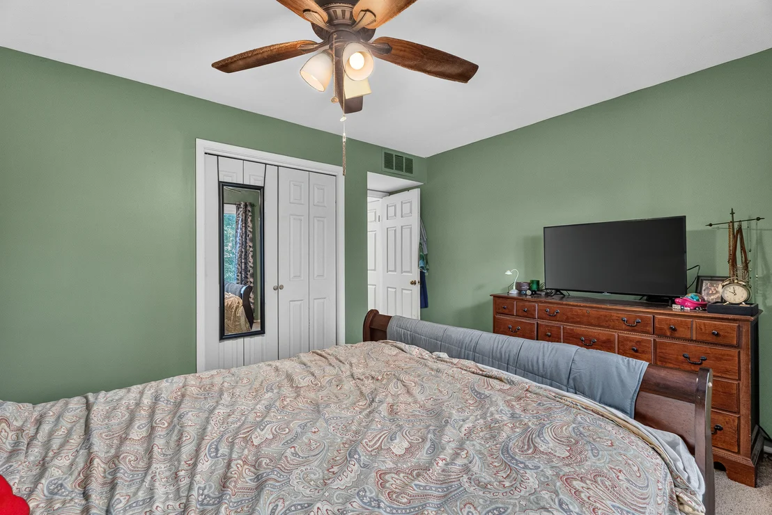 Photo of 140 Tamarack Drive