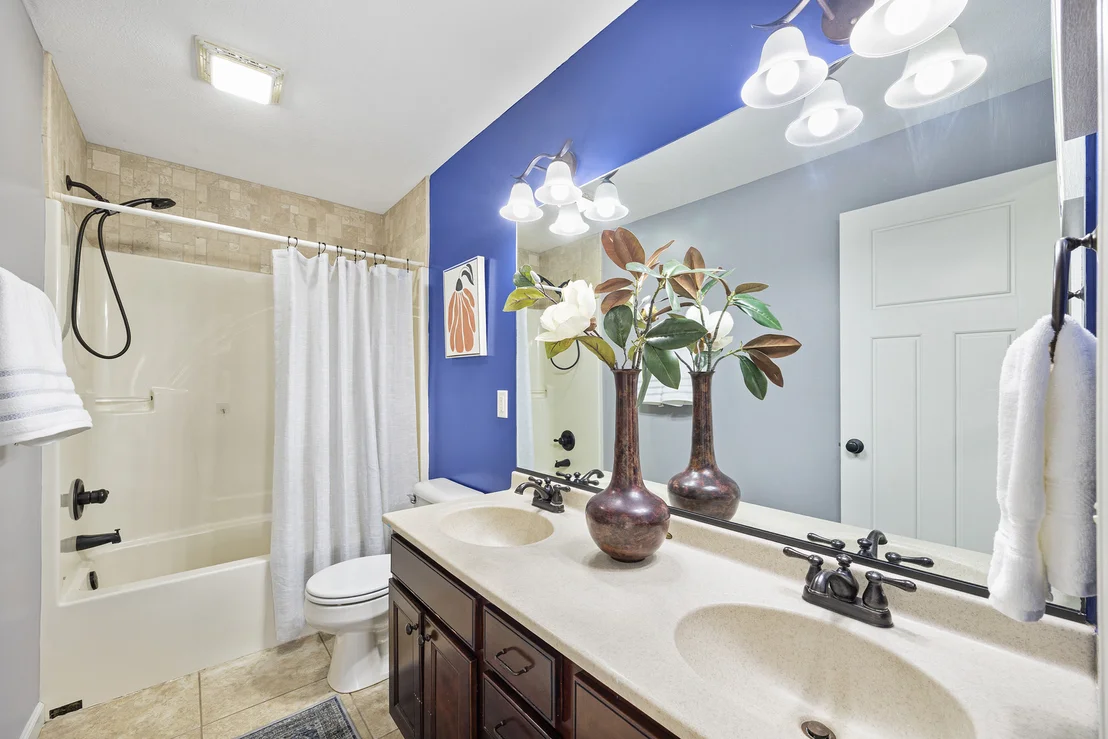 Photo of 805 Dresser Drive