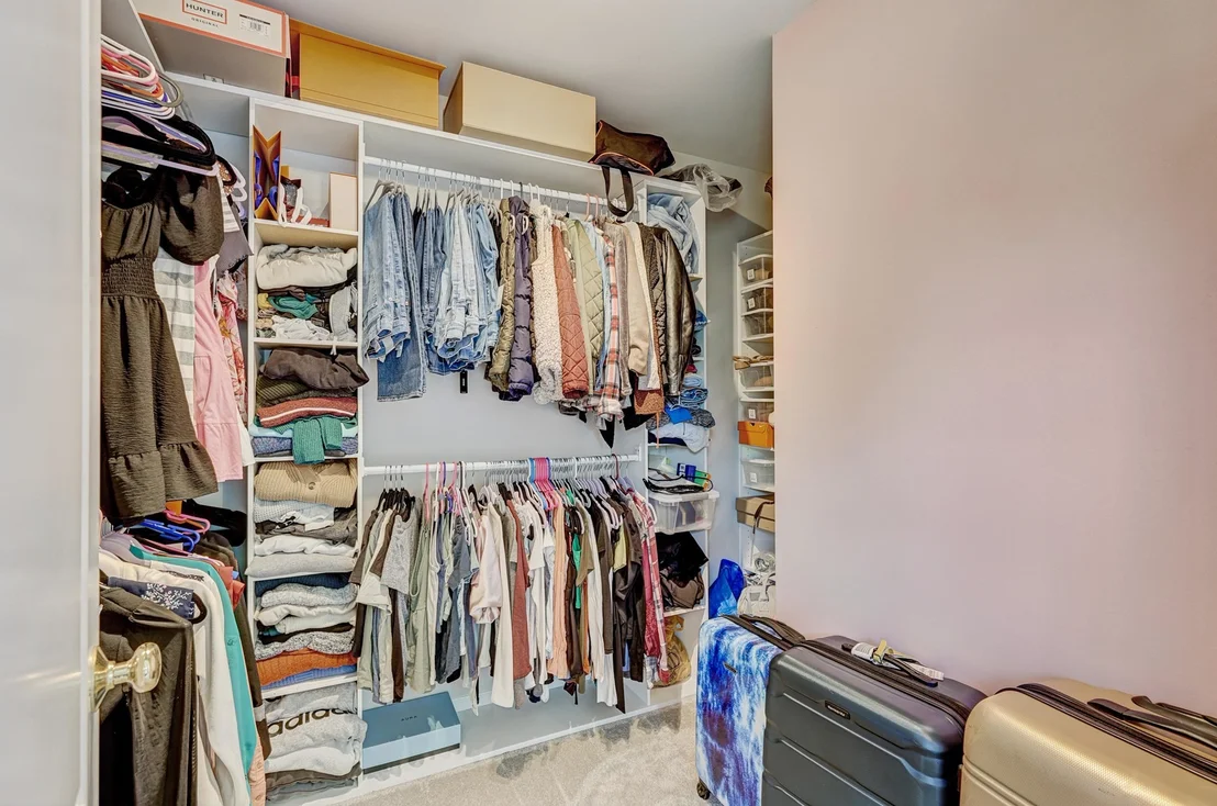 Photo of 5587 Notting Hill Road
