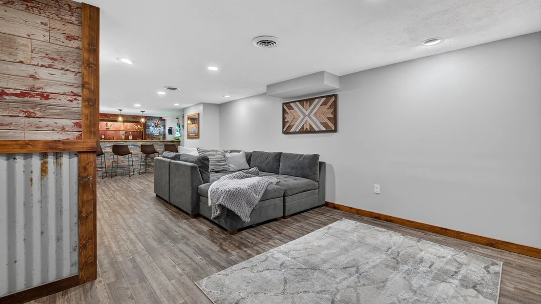 Photo of 1402 Maplewood Drive