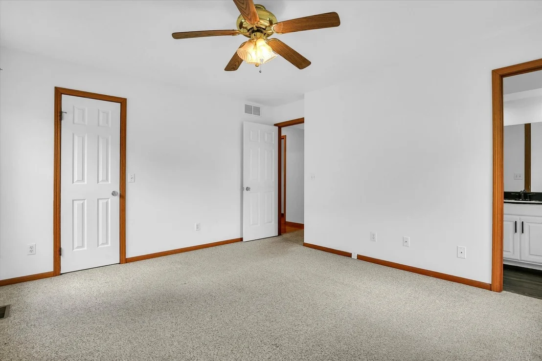 Photo of 705 Erin Drive