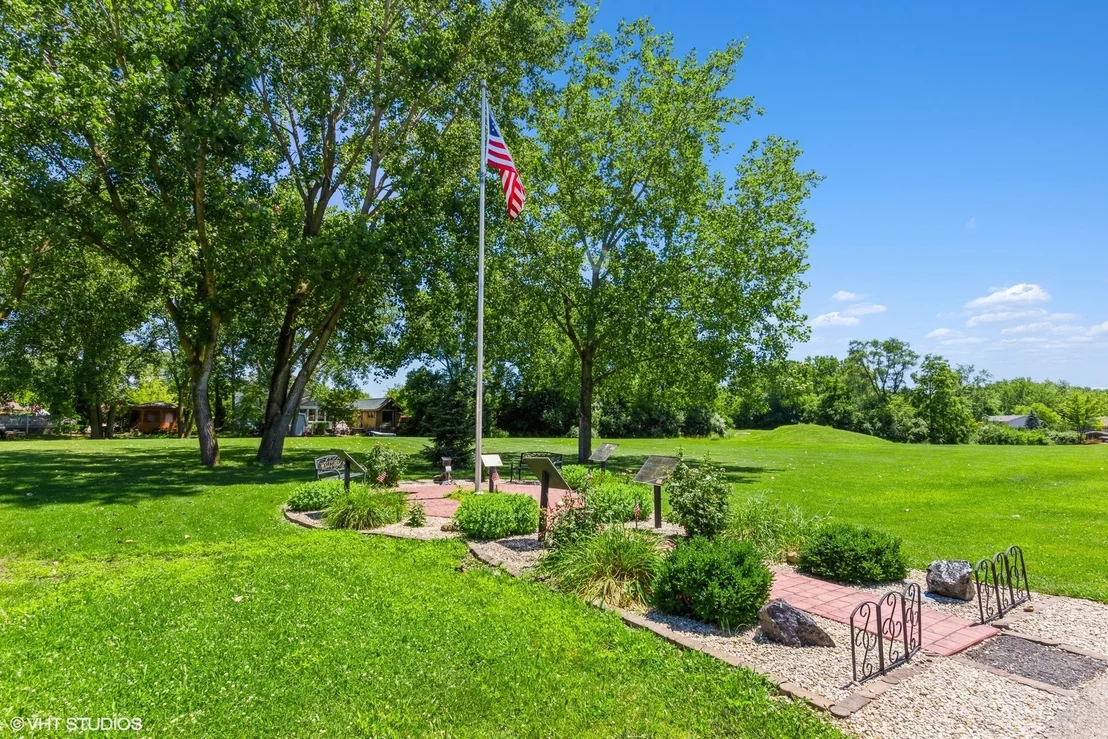Photo of 219 Largemouth Lane
