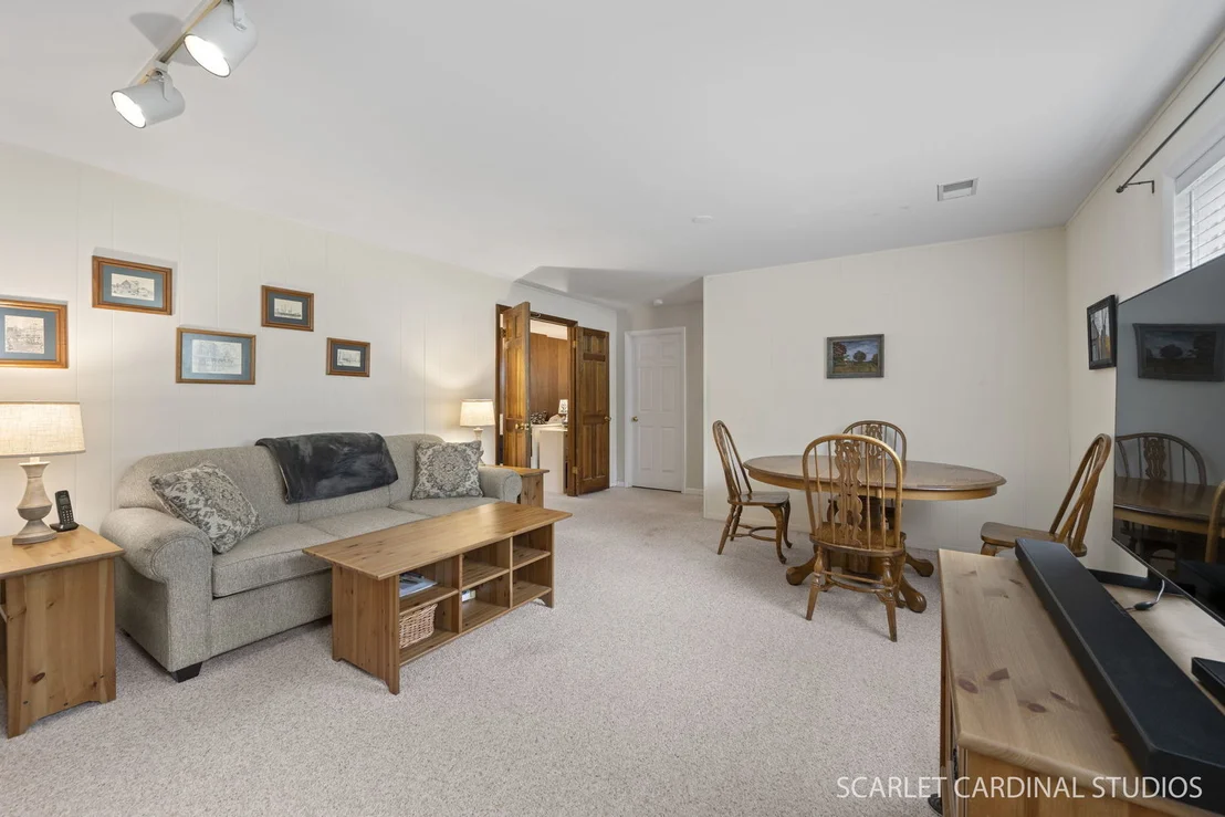 Photo of 1518 Center Avenue