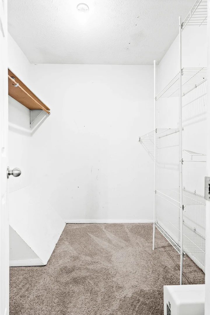 Photo of Unit A at 1536 Hunt Drive