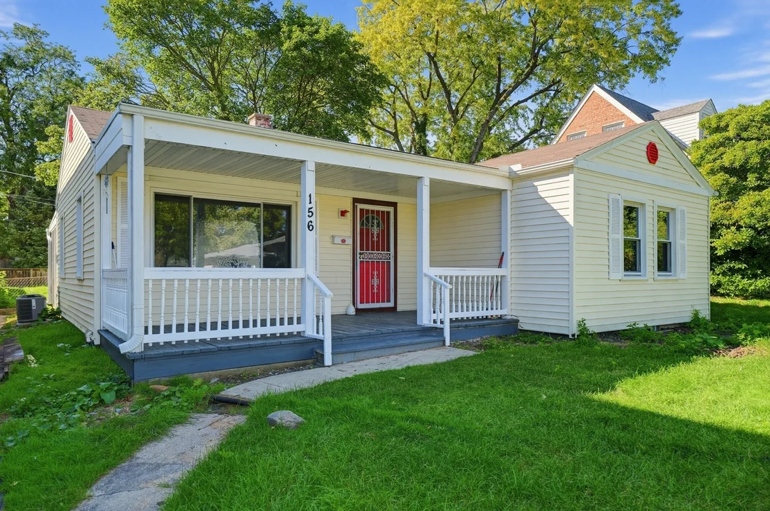 Photo of 156 Oak Avenue