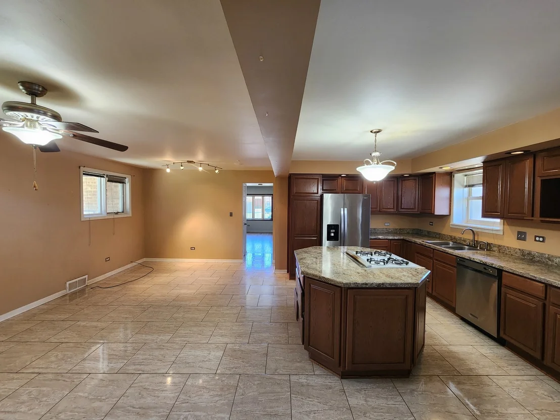 Photo of 4410 W 81st Place