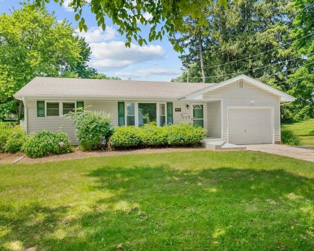 Photo of 1546 Meadowbrook Lane