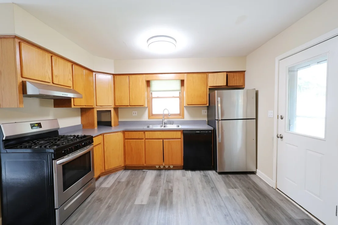 Photo of 754 Longlane Road