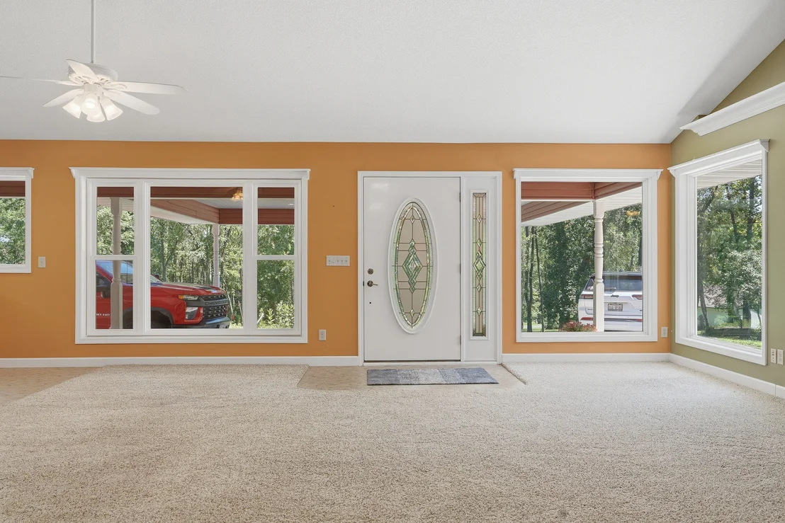 Photo of 15207 Henry Road