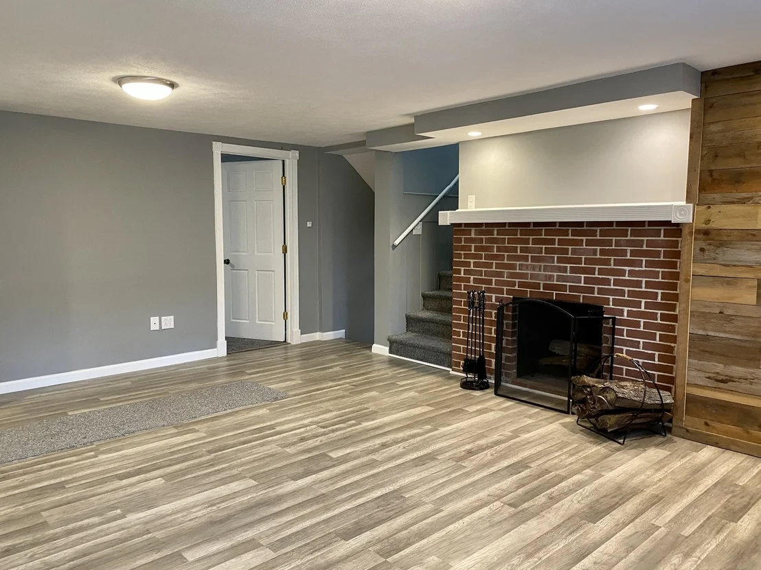 Photo of 301 W Main Street