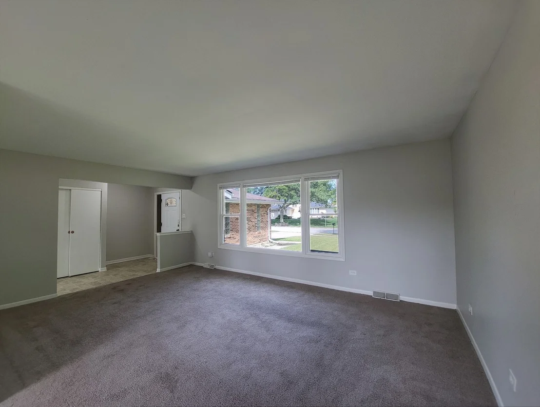 Photo of 6037 Spring Lane