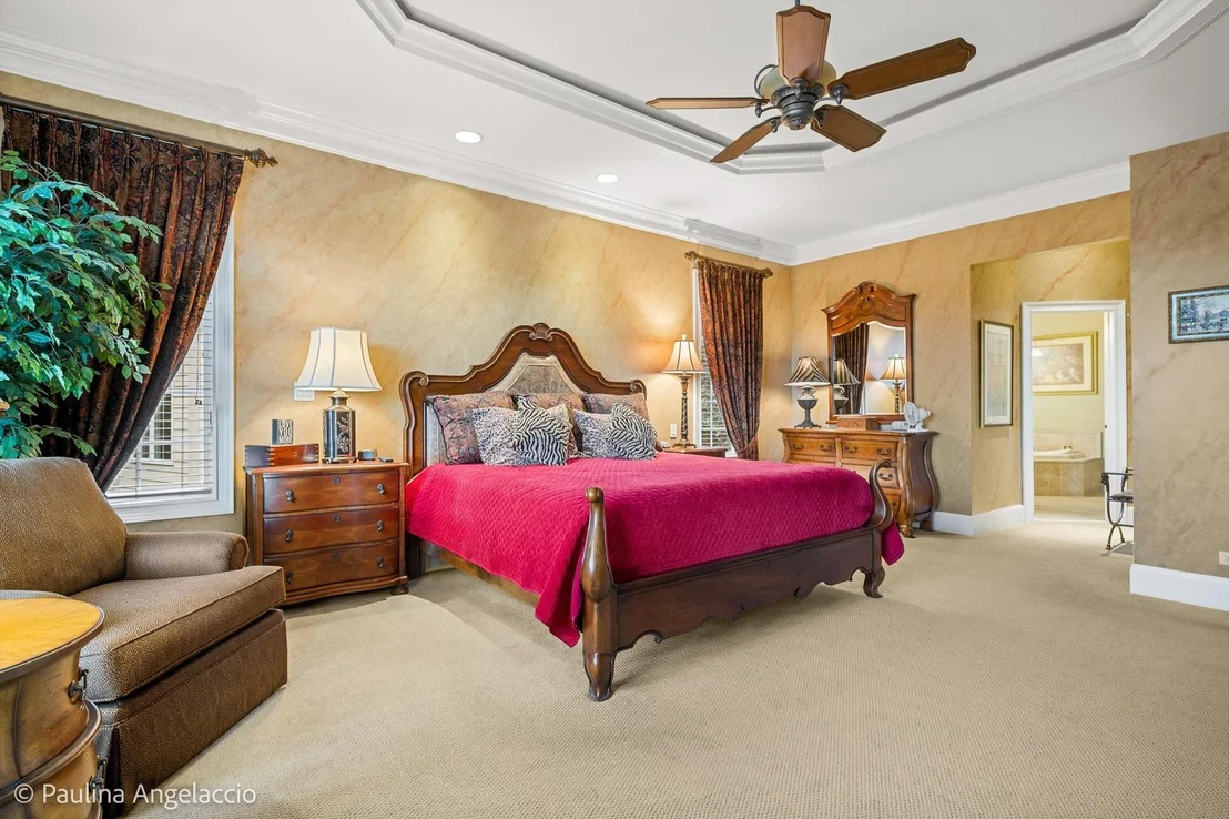 Photo of 1013 Ridgeview Drive