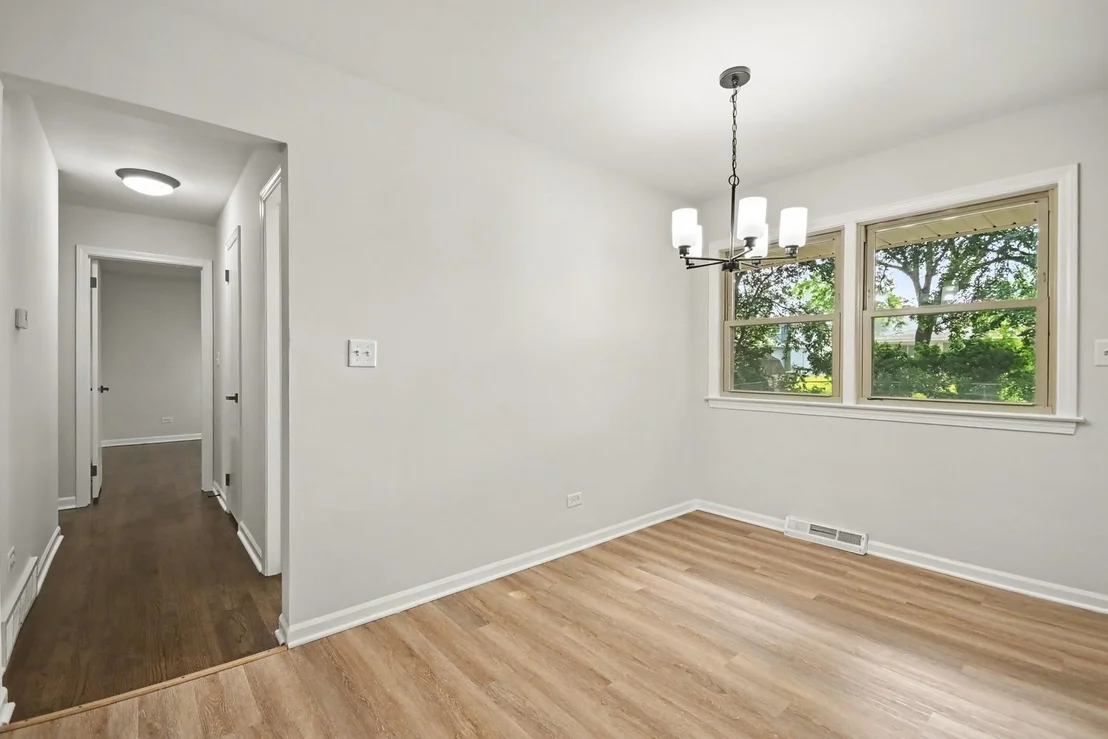 Photo of 209 Maureen Drive
