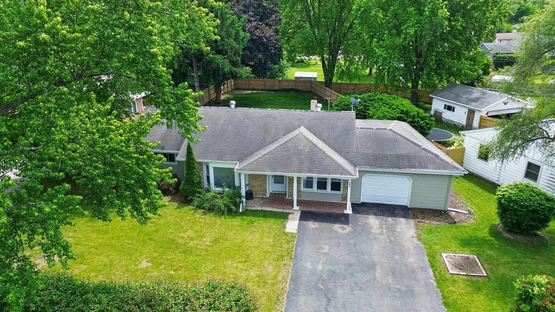 Photo of 249 Hickory Lane