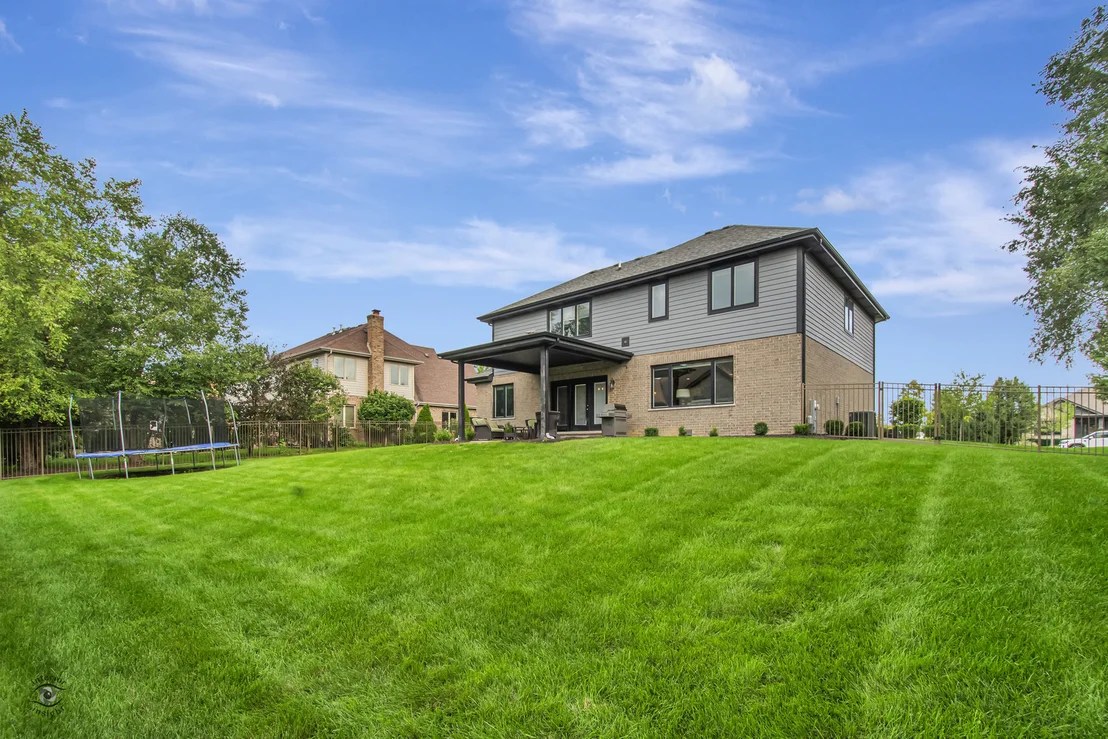 Photo of 1973 Edgeview Drive