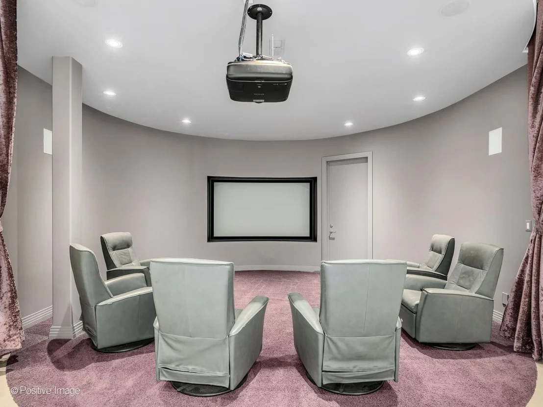 Photo of 920 St Stephens Green