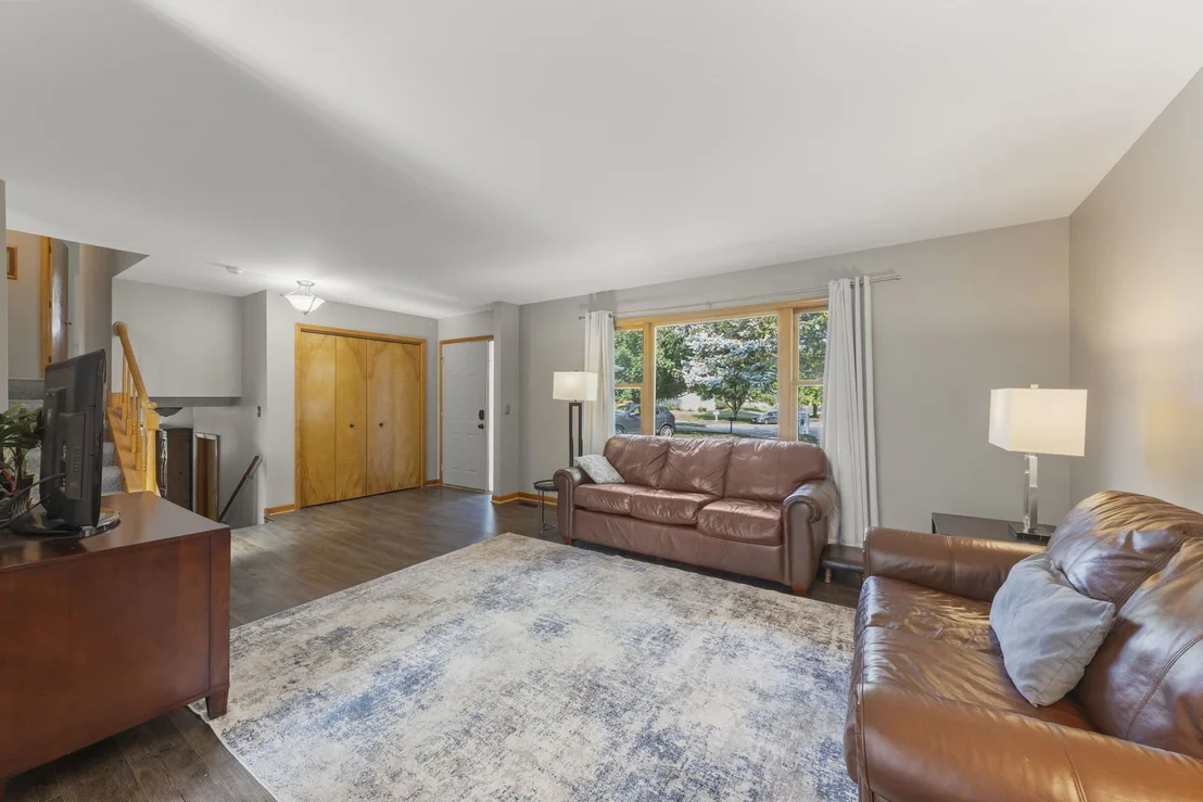 Photo of 907 Wescott Road