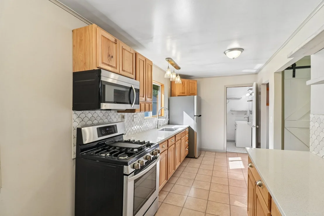 Photo of 79 Eagle Point Road