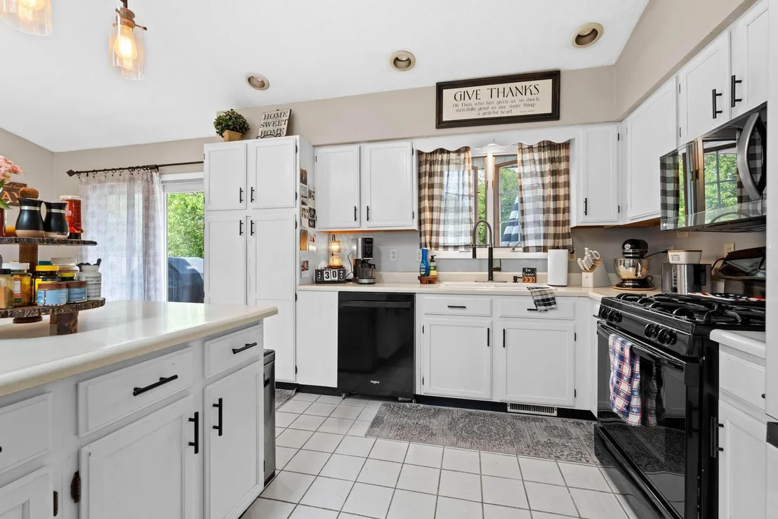 Photo of 385 Princeton Avenue