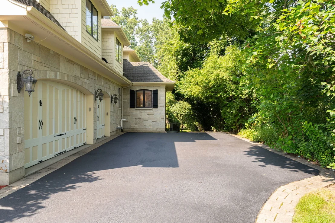 Photo of 920 Raleigh Road