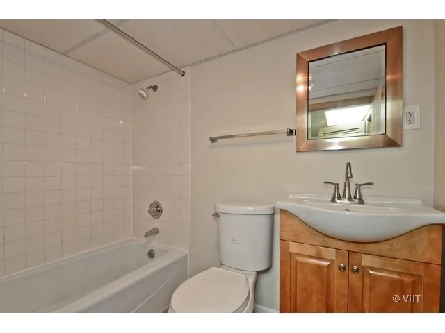 Photo of 3450 Riverside Drive