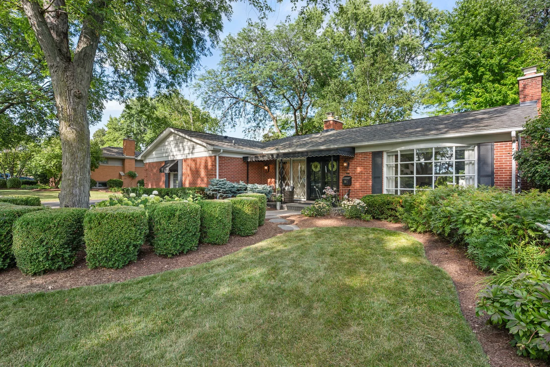 Photo of 301 Willow Lane