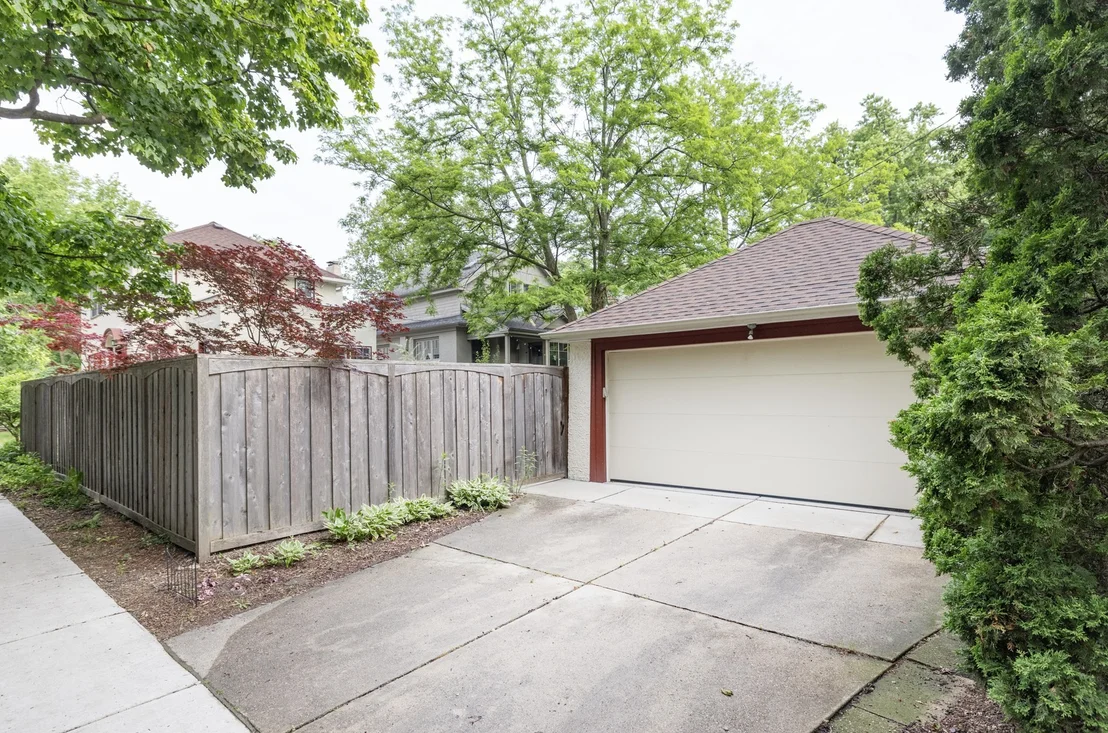 Photo of 3055 Park Place