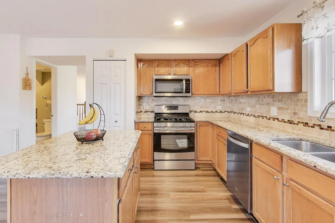 Photo of 1612 Fox Run Drive