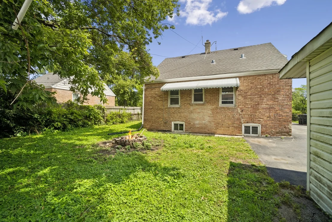 Photo of 4702 River Road