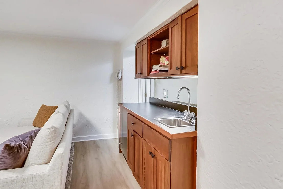Photo of 1501 Franklin Avenue