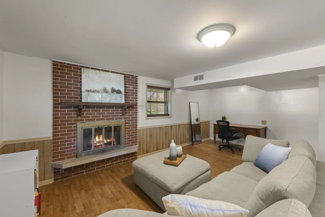 Photo of 409 Maple Lane