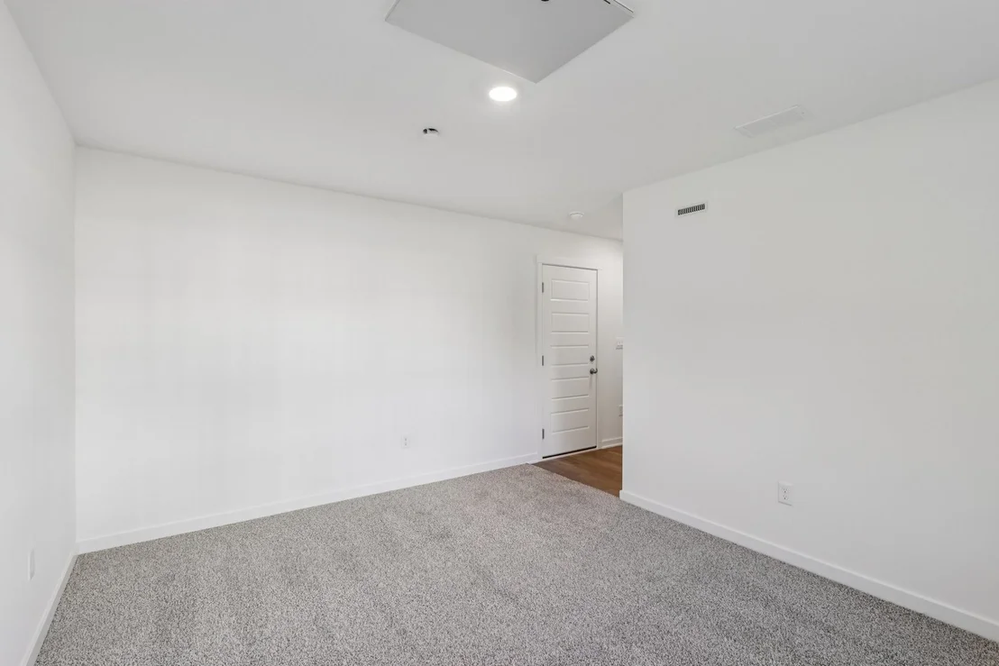 Photo of 1383 Oakfield Lane