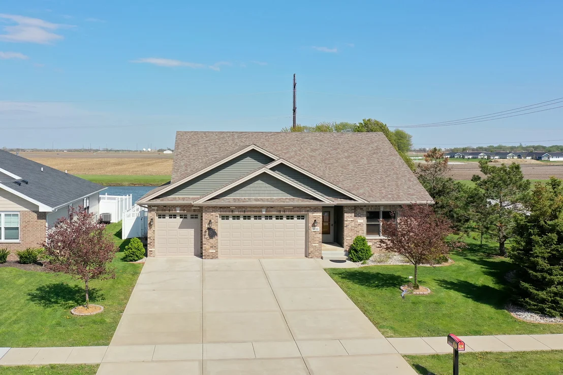 Photo of 6011 Park View Drive
