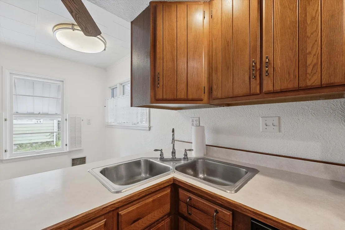 Photo of 705 Dover Place